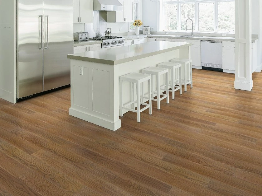 W095D.5002 | Southwind Traditions WPC Red Oak Natural 3 1/4